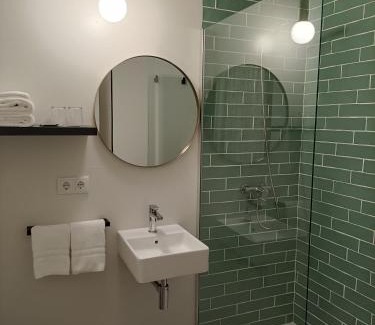 Quiroga House | Budget-Friendly Hostal Quiper with Family-Friendly Amenities