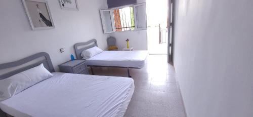 San Martin de Montalban House | Discover HOSTAL SAN MARTIN DE MONTALBAN: Oceanfront Retreat