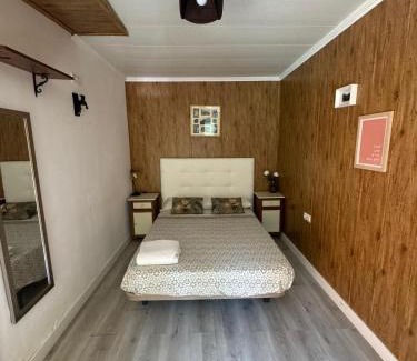 Alfara de Carles House | Cozy Chalet de Montaña Pous de la Neu with Family Amenities