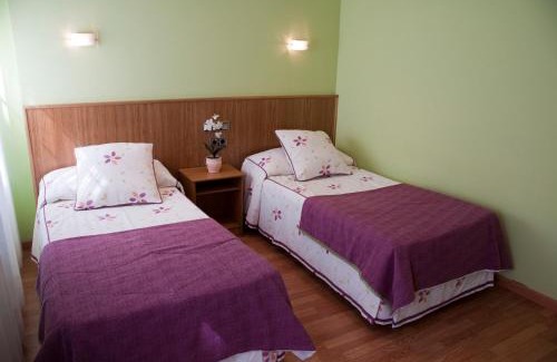 Carino House | Pet-Friendly Oceanfront Stay at Hostal Restaurante La Cepa
