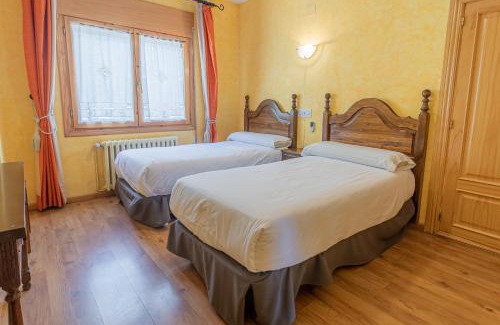 Fiscal House | Discover HOSTAL RIO ARA BELLOSTA with Family-Friendly Amenities