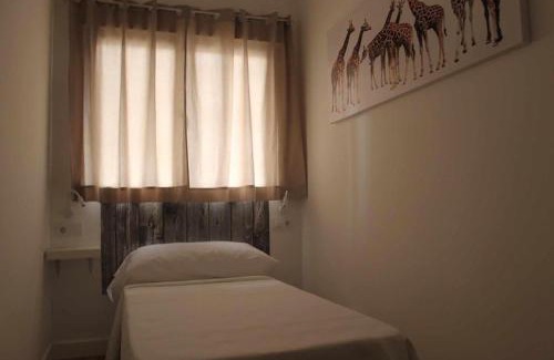 Fuencarral House | Discover Hostal Royal Begoña: Family-Friendly Retreat