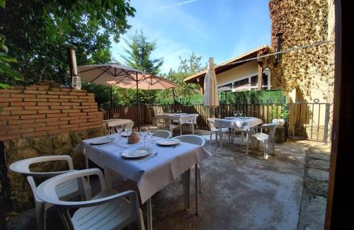 San Martin del Castanar House | Pet-Friendly Retreat at Hostal Rural El Campito