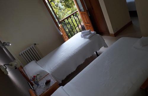 San Martin del Castanar House | Pet-Friendly Retreat at Hostal Rural El Campito