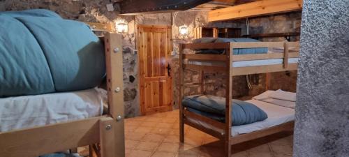 Saldes House | Family-Friendly HOSTAL RURAL CAL XIC in Scenic Saldes