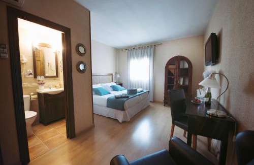 Pastrana House | Inviting Hostal Rural Moratín: Pool & Oceanfront Relaxation