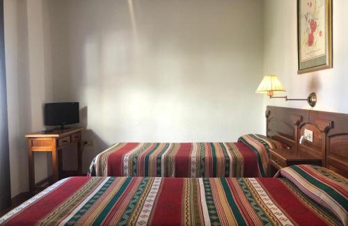 Capileira Hotel | Discover Hostal Rural Poqueira: Oceanfront Retreat Awaits