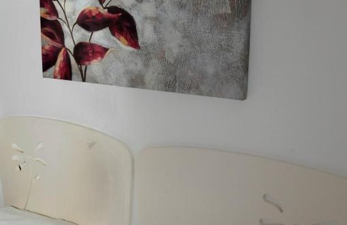 San Sebastian de los Reyes House | Pet-Friendly Stay at Hostal Sierra, Rated 7.8/10