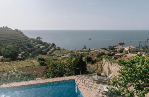 Banyalbufar House | Discover Hostal Sa Baronia: Family-Friendly Retreat with Pool