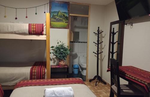 Ollantaytambo Hotel | Budget-Friendly Hostal Samay: Pet & Child Friendly Stay