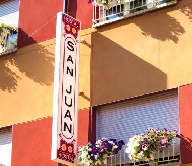 Sahagun House | Budget-Friendly Hostal San Juan: Family & Accessible Amenities
