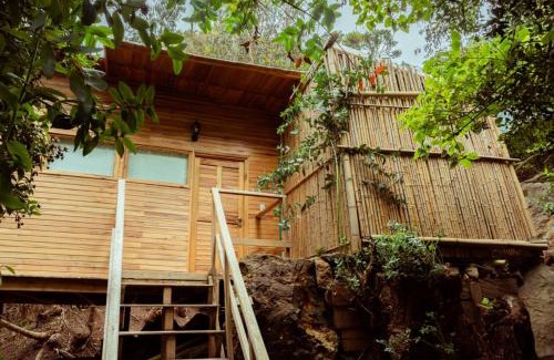 Fuquene Hotel | Cozy Stay at Hostal San Nicolás with Oceanfront Views