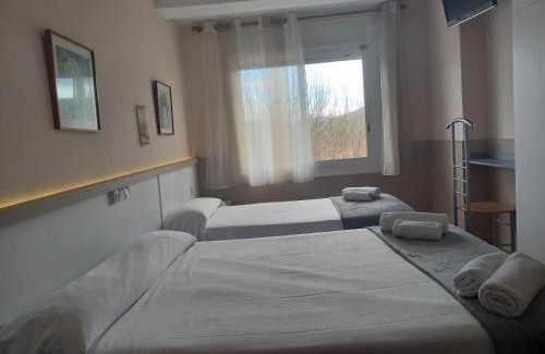 Olot House | Pet-Friendly Hostal Sant Bernat with Restaurant & Breakfast
