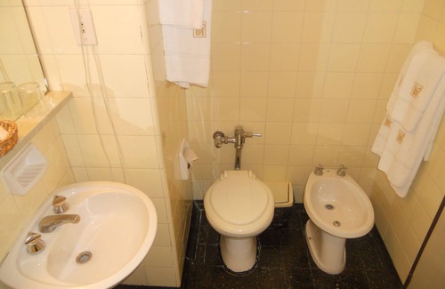 Santa Fe Hotel | Cozy Hostal Santa Fe de la Veracruz with Spa & Family Amenities
