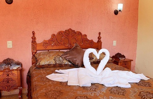 Casilda House | Cozy Hostal Sirena del Mar with Spa and Family Amenities