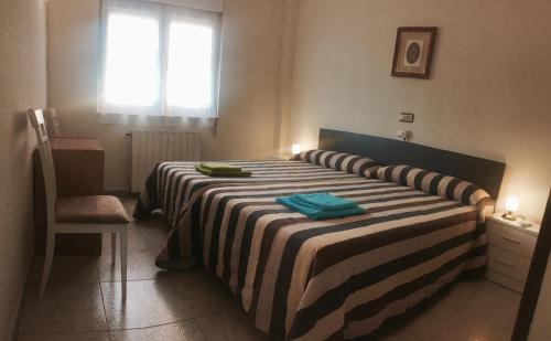 Leon House | Budget-Friendly Hostal Sol Naciente - Ideal for Families