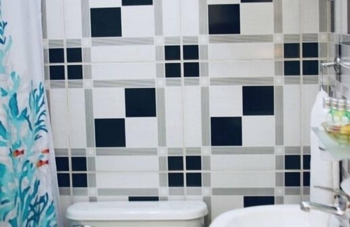 Old Havana House | Discover Ocean View Comfort at Hostal The Best Times