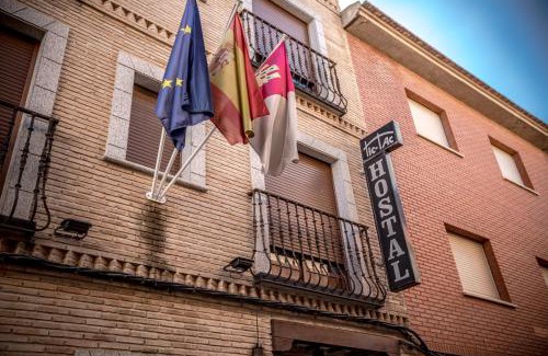 Mocejon House | Child-Friendly Retreat at Hostal Tic-Tac with Great Reviews