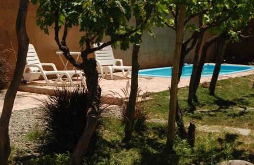 Cafayate Hotel | Comfortable Stay at Hostal Tierra de Vinos with Breakfast