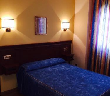 Ventas De Albares House | Budget-Friendly Hostal Tio Pepe II with Family Amenities