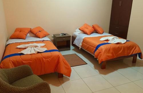 Puerto Baquerizo Moreno House | Budget-Friendly Stay at Hostal Tongo Reef with Breakfast
