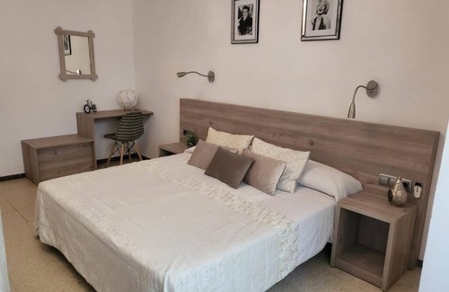 Sant Hilari Sacalm Hotel | Comfortable Hostal Torras with Spa & Family-Friendly Perks
