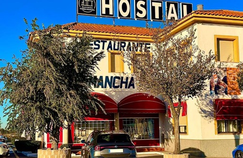 La Guardia House | Cozy Hostal Torresmancha: Family-Friendly Stay with Breakfast