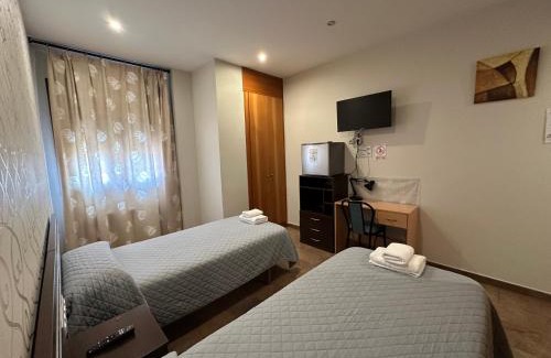 Monzon House | Hostal Venecia