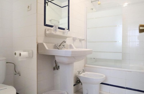 La Carlota House | Budget-Friendly Hostal Victoria: Family-Friendly Stays