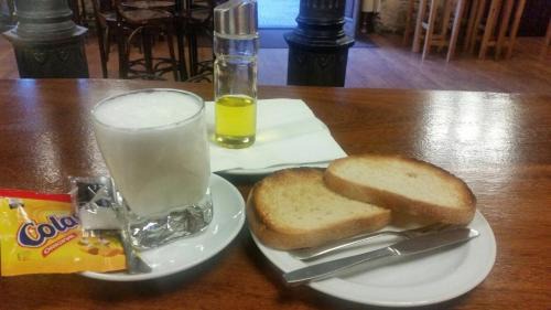 Ponferrada Hotel | Discover Hostal Virgen de la Encina: 8.2/10 Rated Stay
