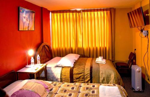 Lake Titicaca - Puno House | Cozy Hostal Virgen de Las Nieves II with Family Amenities