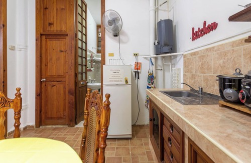 Centro Havana House | Ocean View Retreat at Hostal Virtudes 216 - Rated 8.4/10