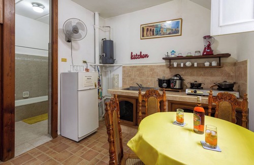 Centro Havana House | Ocean View Retreat at Hostal Virtudes 216 - Rated 8.4/10