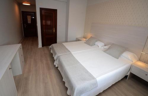 Castro Urdiales House | Budget-Friendly Hostal Vista Alegre: Pet & Child Friendly Stay