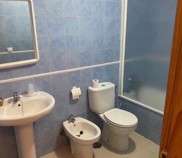Ruidera Hotel | Cozy Hostal y Apartamentos la Vereda with Ocean Views