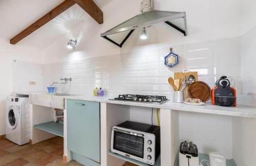 Paravenna Apartment | Hostdomus - Olive & Garden