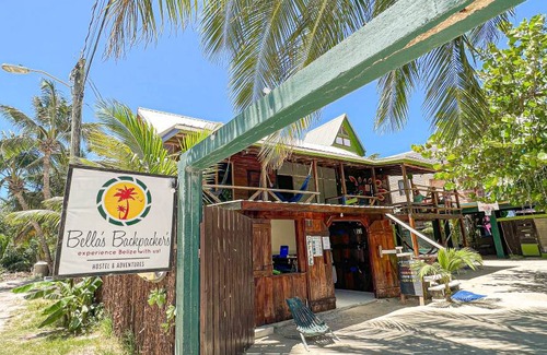 Caye Caulker Hostel | Budget-Friendly Hostel for 8 with Kitchen Amenities