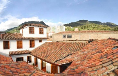 La Candelaria Hostel | Budget-Friendly Hostel for 8 Guests with Restaurant & Kitchen