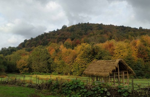Sīāhkal Hostel | Cozy Hostel for 8 with Breakfast and Restaurant Access
