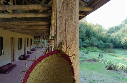 Sīāhkal Hostel | Cozy Hostel for 8 with Breakfast and Restaurant Access