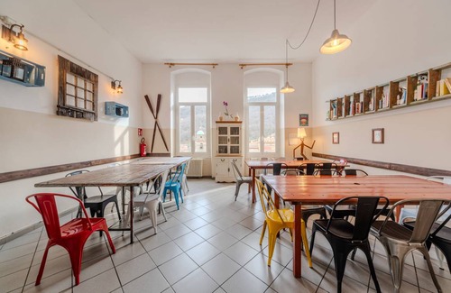 La Spezia Hostel | Budget-Friendly Hostel for 8 Guests with Restaurant & Kitchen