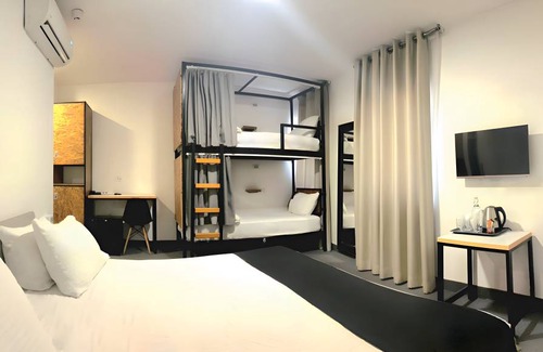 Amman Hostel | Budget-Friendly Hostel for 8 with Kitchen – Rated 9/10