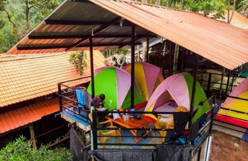 Ella Hostel | Comfortable Camping for 8 Guests - Pet & Child Friendly!
