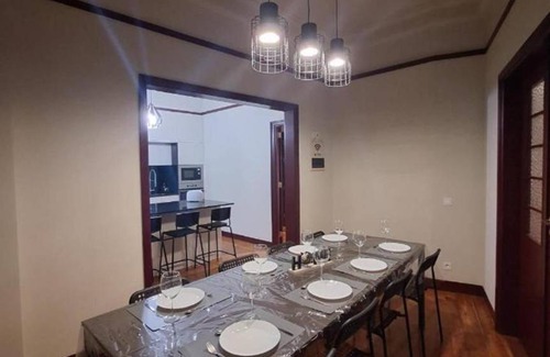 Bonfim Hostel | Budget-Friendly Hostel for 8 Guests with Kitchen Access