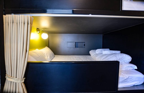 Talat Noi Hostel | Hostel ∙ 8 guests