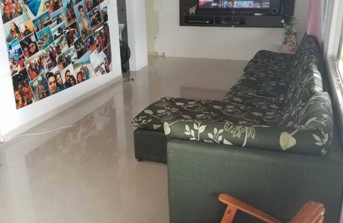 Boa Vista Hotel | Budget-Friendly Hostel Airla with Pool and Family Amenities