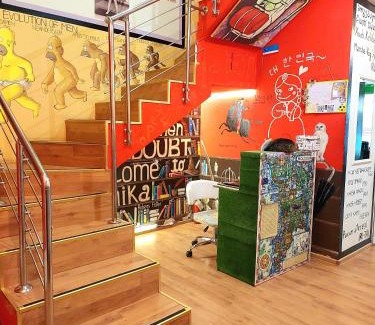 Chisinau Hostel | Budget-Friendly Hostel Amazing Ionika with Kitchen Access