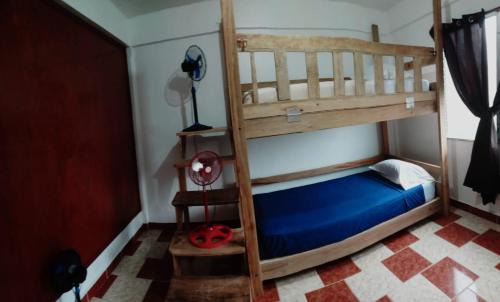 Tela Hostel | Pet-Friendly Hostel Casa Verde with Ocean Views in Tela