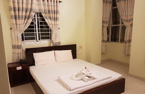 Chau Doc Hotel | Budget-Friendly Hostel Dang Loi with Family Amenities