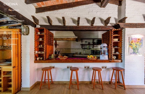 Agua Fria Apartment | Cozy Stay at Hostel El Palomar in Valle de Bravo